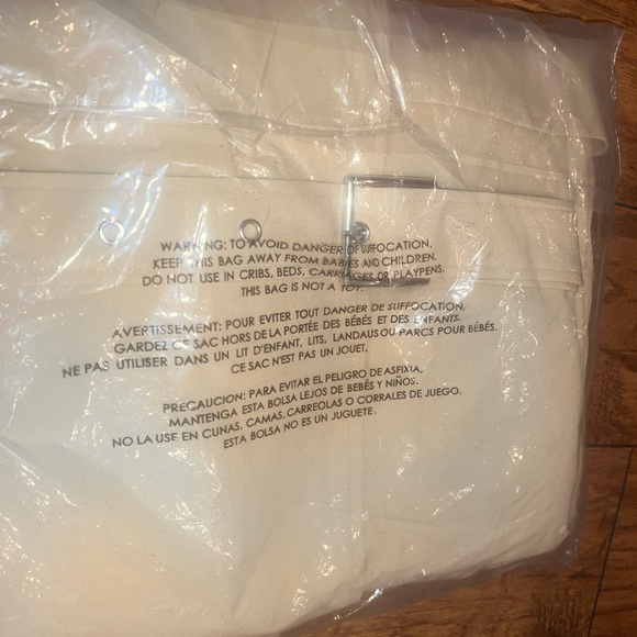 NWT Tan Trench coat- Danielle Bernstein- WeWoreWhat - Picture 3 of 6